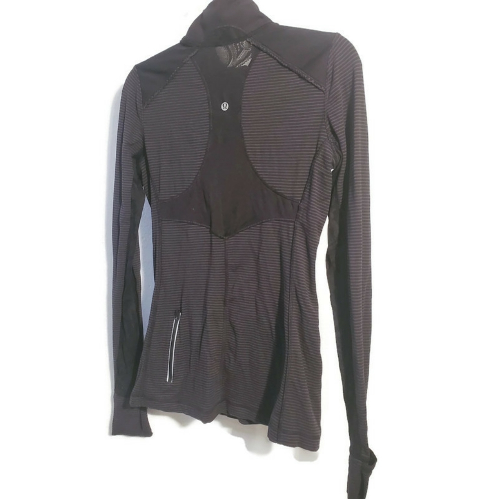 LuLu Lemon Sz 6 grey stripe Black lace jacket